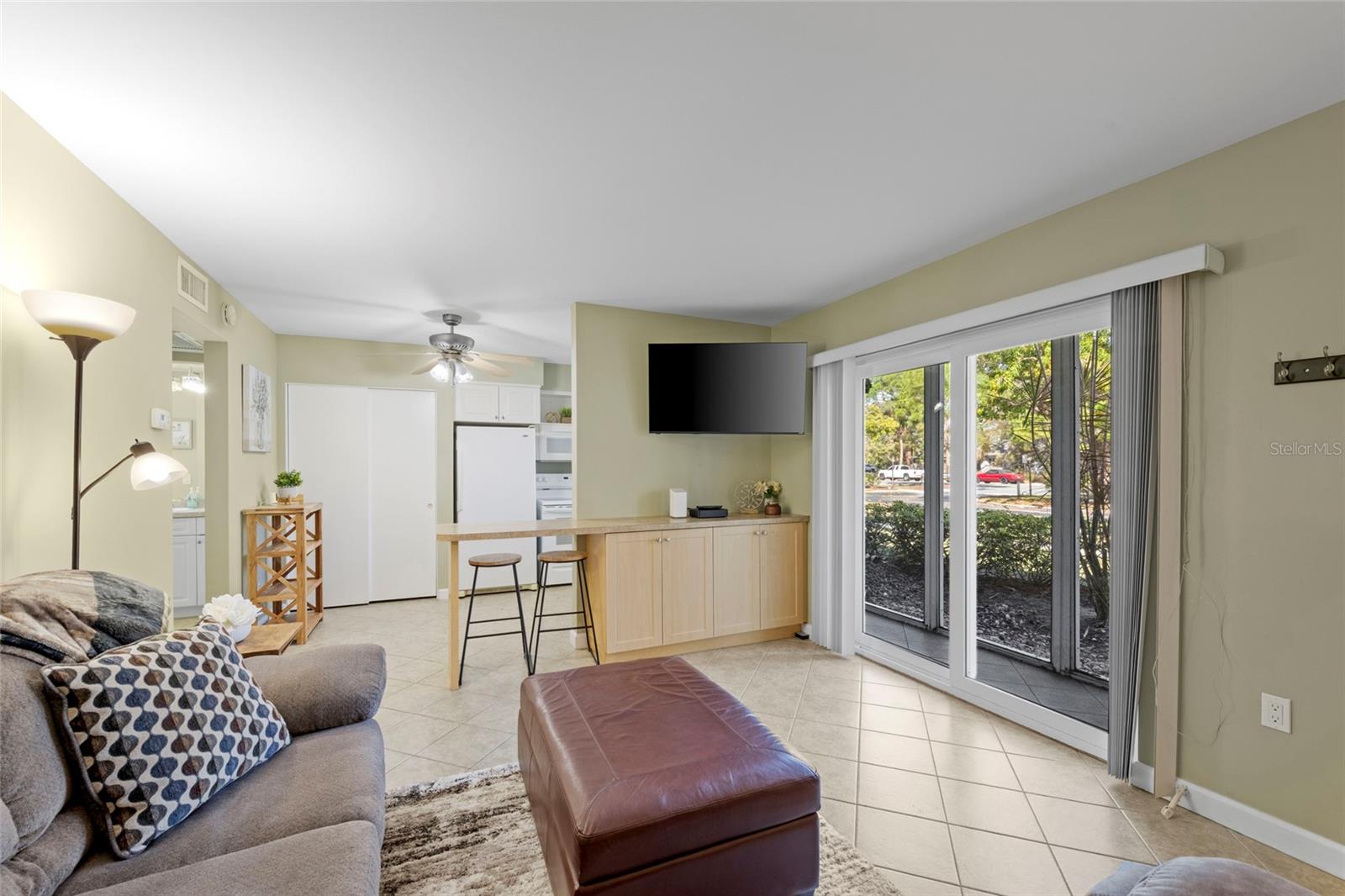 Image 5 of 17 For 2304 Ringling Boulevard 103