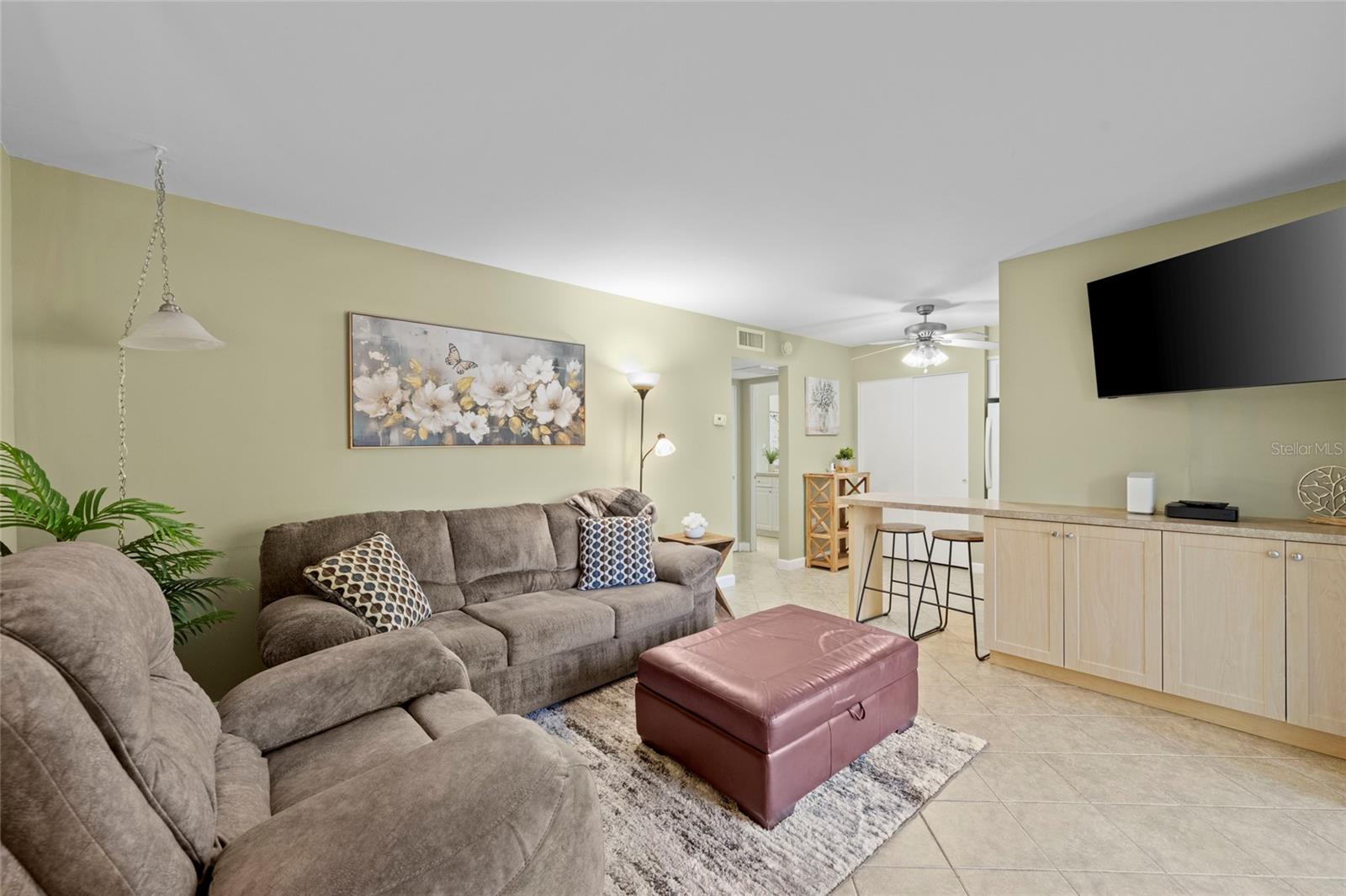 Image 6 of 17 For 2304 Ringling Boulevard 103