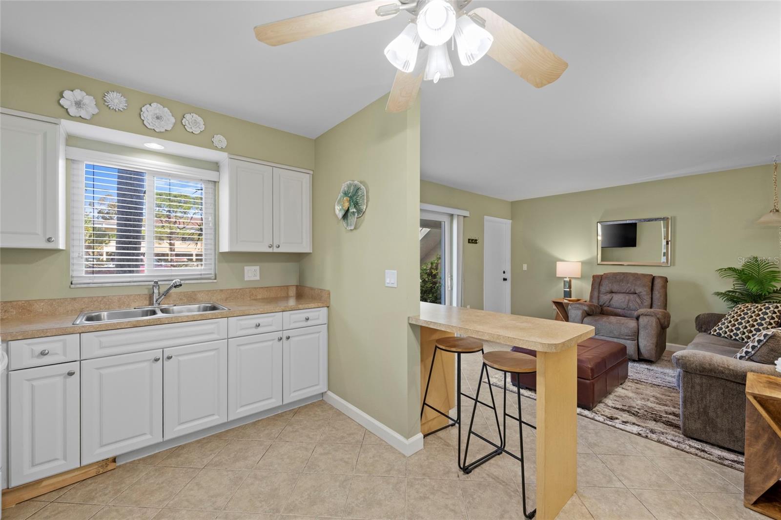 Image 9 of 17 For 2304 Ringling Boulevard 103