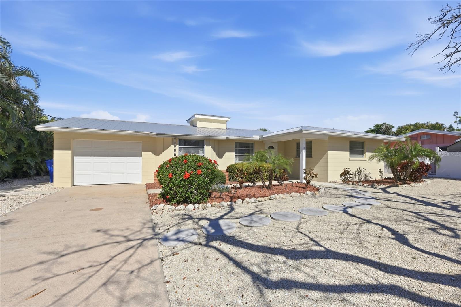 Image 2 of 60 For 109 Tern Drive