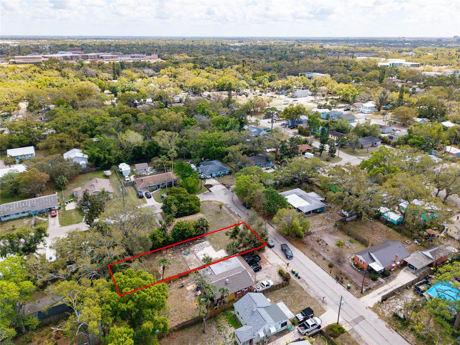 Image 18 of 22 For 1107 Putnam Drive