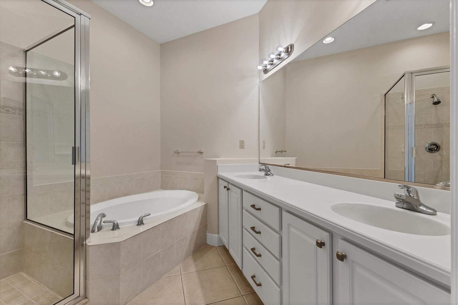 Image 21 of 37 For 8411 Miramar Way 202