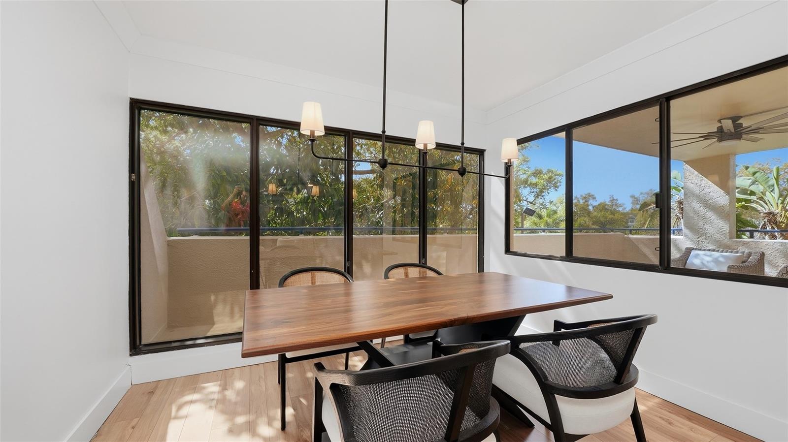 Image 13 of 33 For 825 Osprey Avenue 101