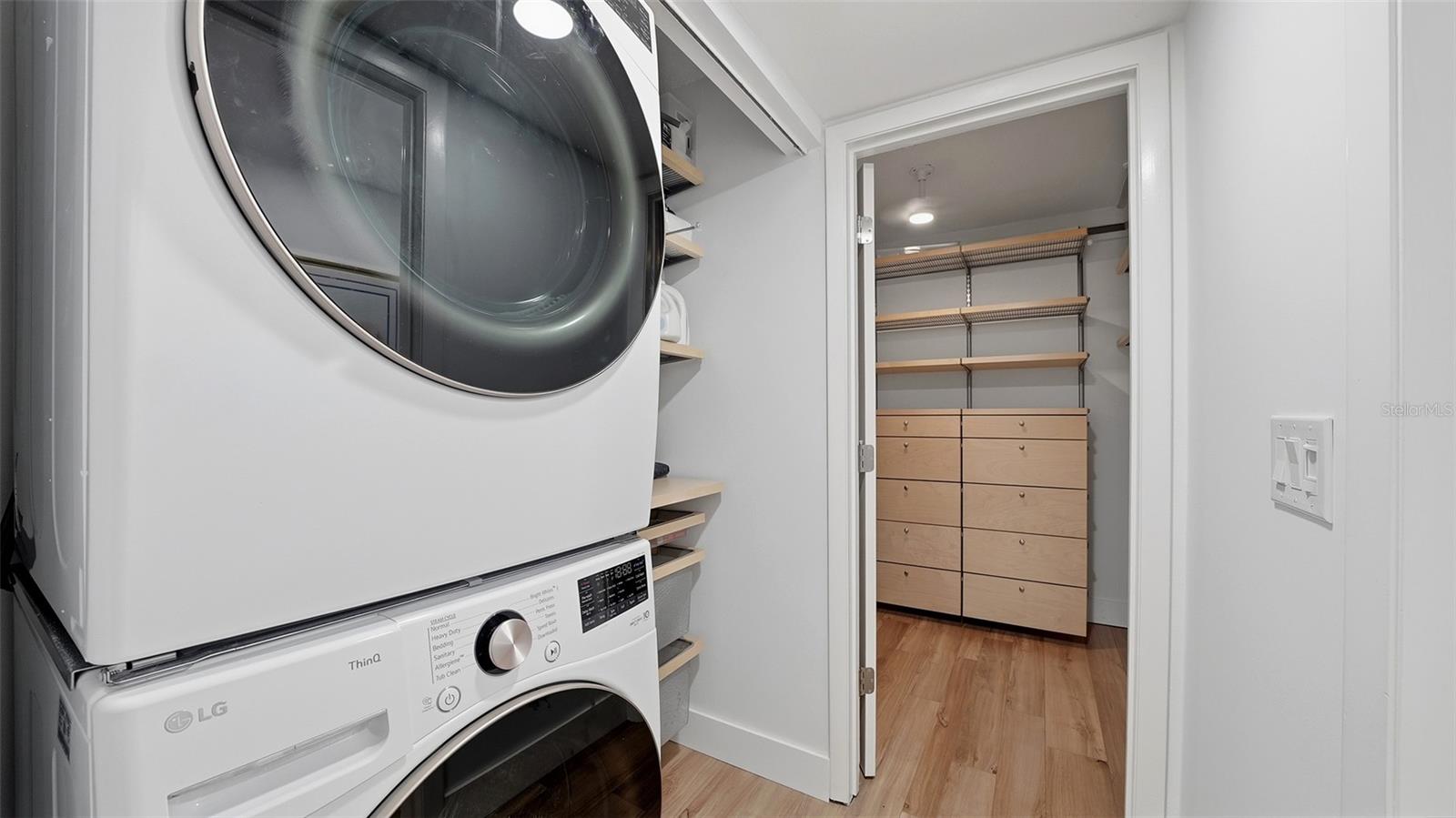 Image 24 of 33 For 825 Osprey Avenue 101