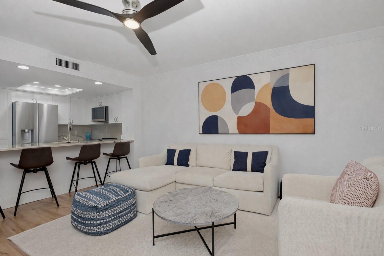 Image 6 of 33 For 825 Osprey Avenue 101