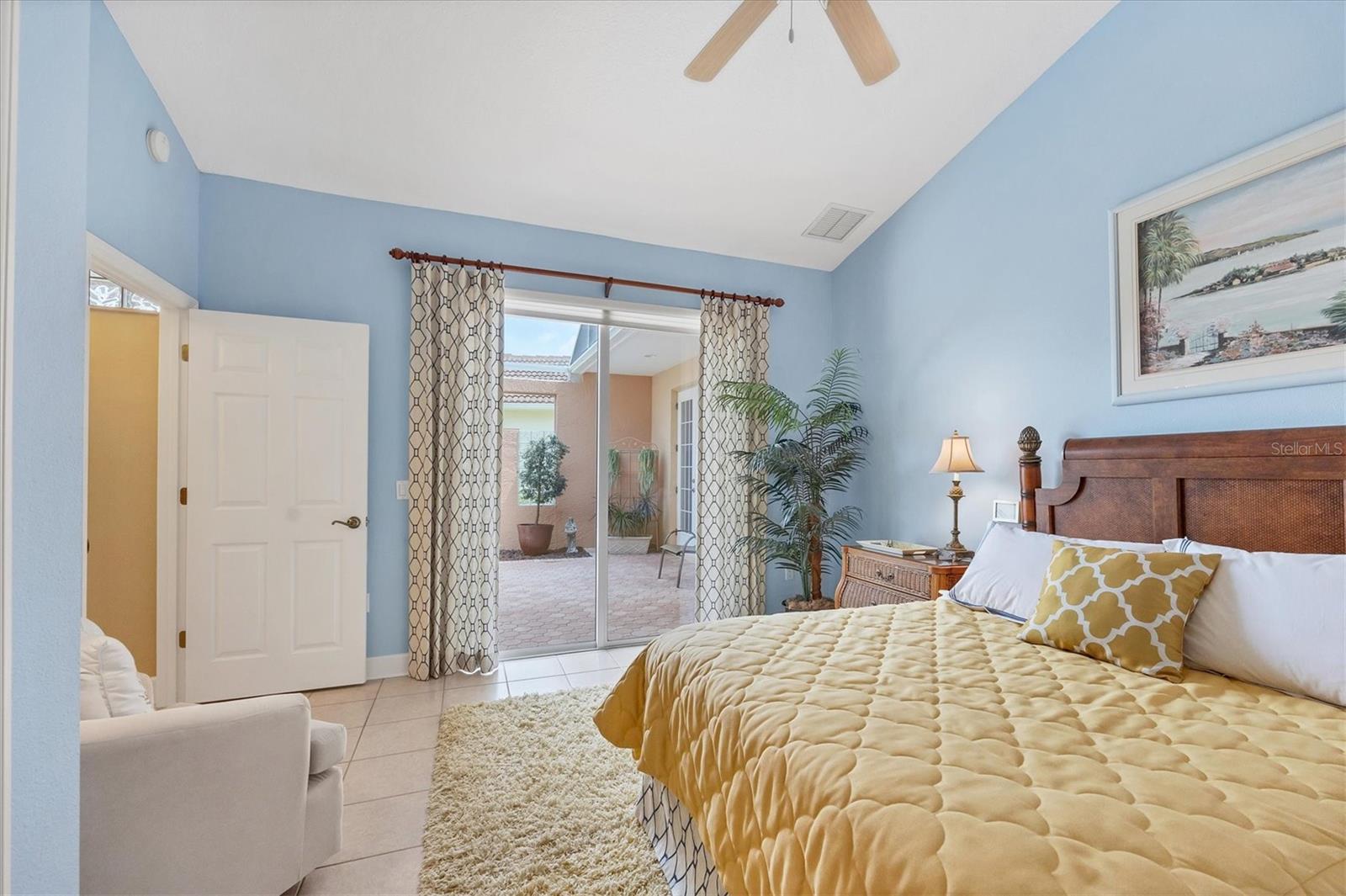 Image 26 of 72 For 4501 Murcia Boulevard 7