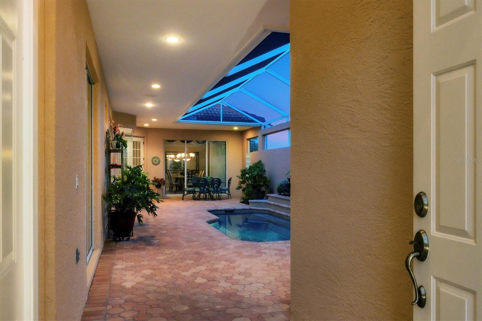 Image 7 of 72 For 4501 Murcia Boulevard 7