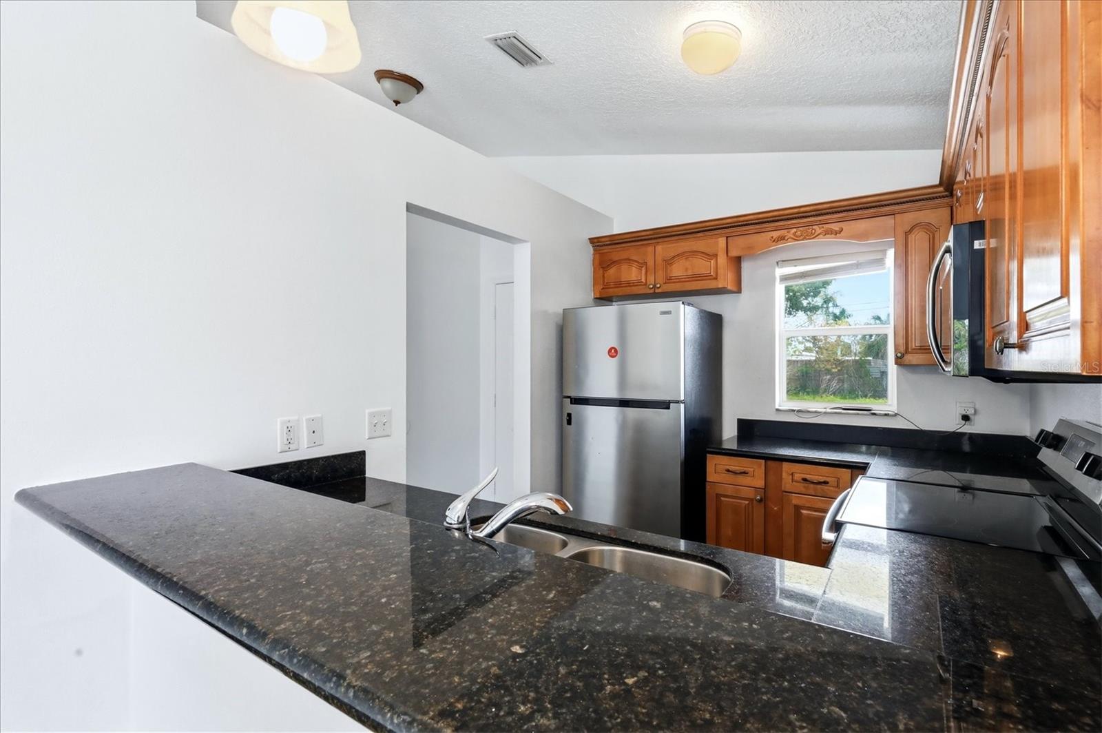 Image 10 of 29 For 3502 19th Street W