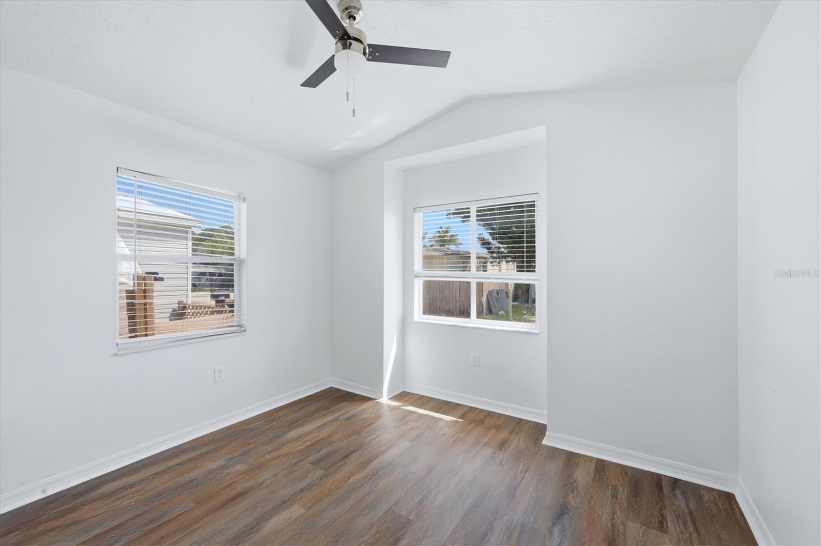 Image 18 of 29 For 3502 19th Street W