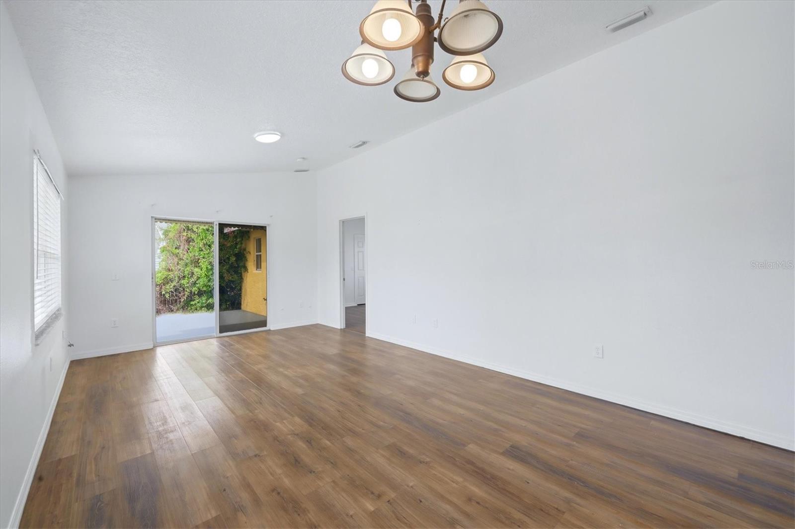 Image 6 of 29 For 3502 19th Street W