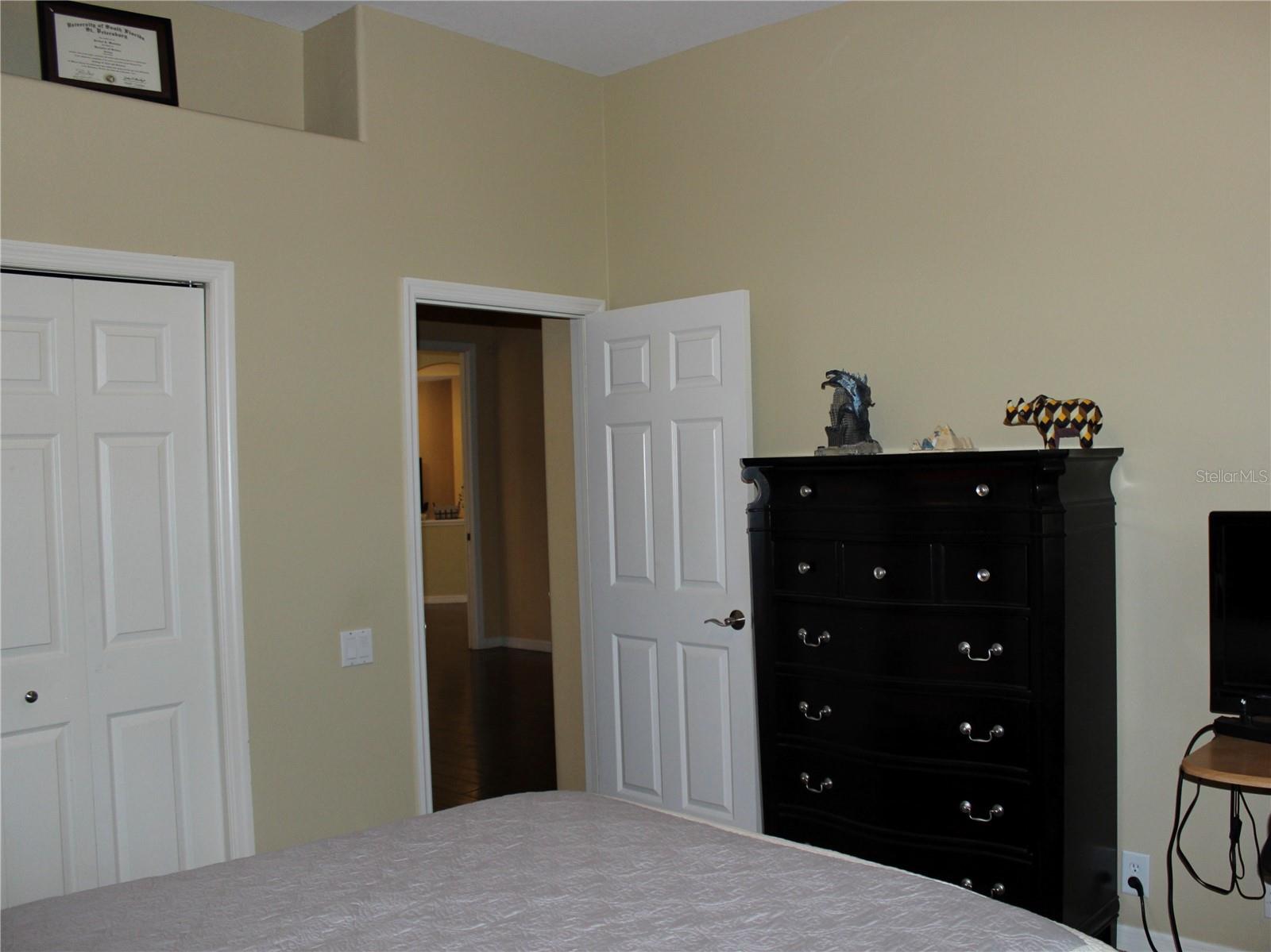 Image 38 of 84 For 406 Petrel Trail