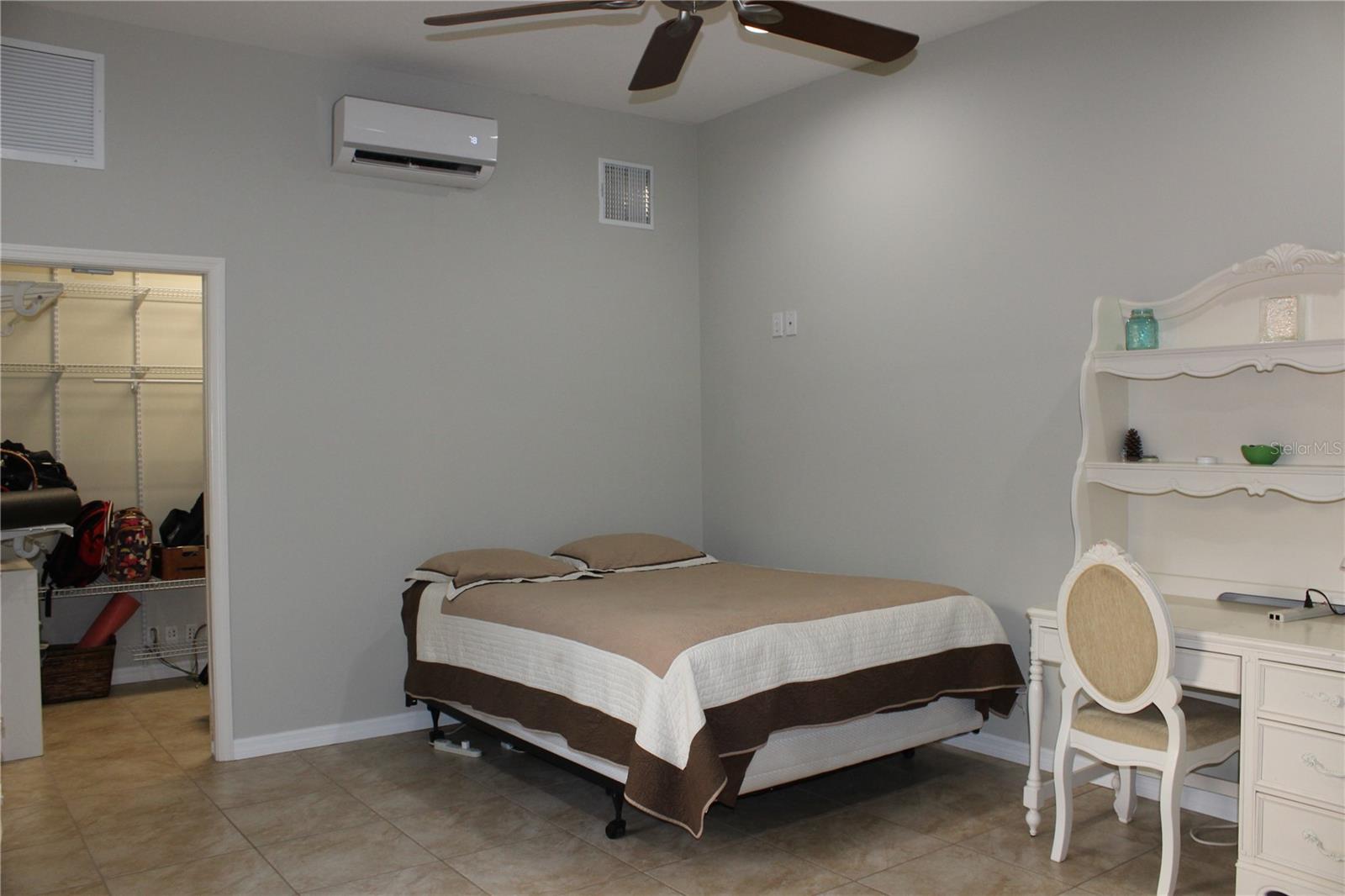 Image 45 of 84 For 406 Petrel Trail