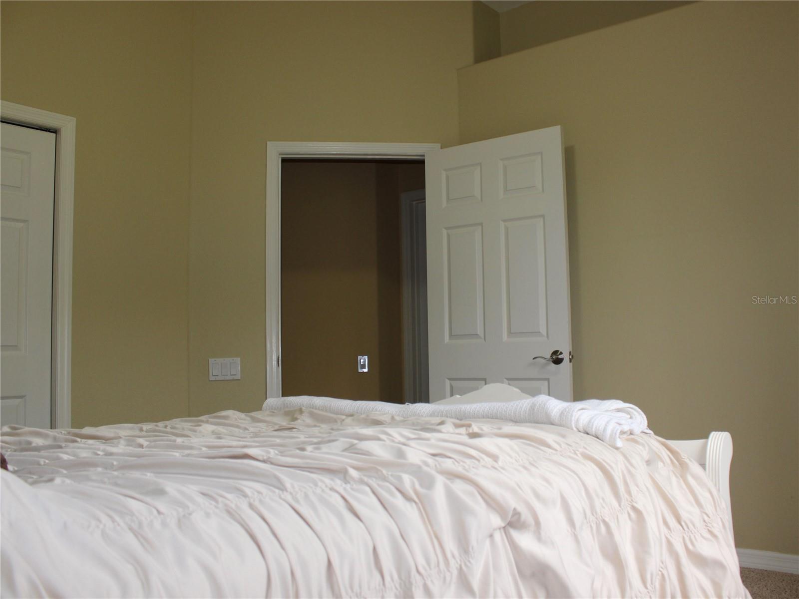 Image 58 of 84 For 406 Petrel Trail