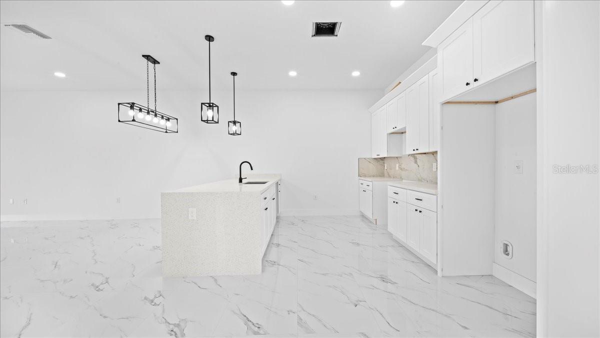 Image 37 of 49 For 913-915 15th Lane