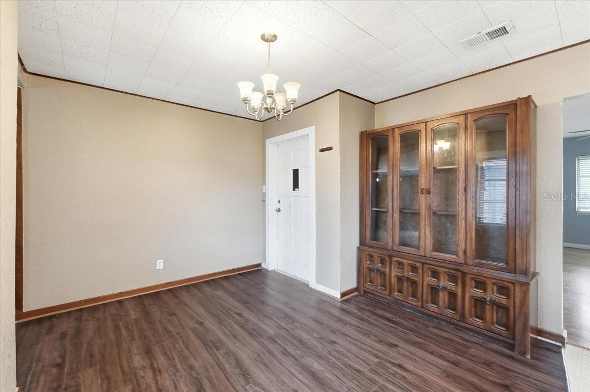 Image 13 of 34 For 137 Highland Avenue