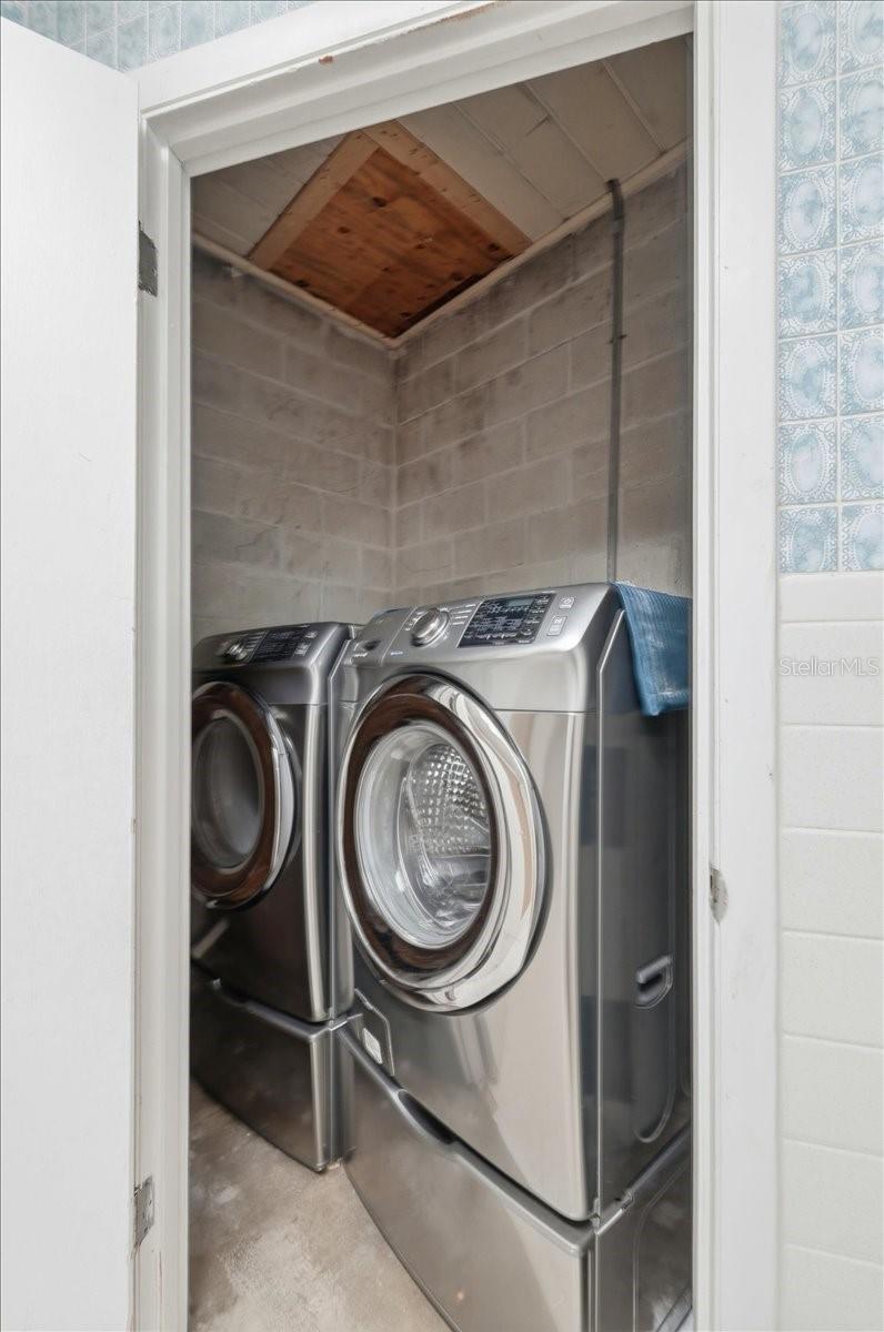 Image 30 of 34 For 137 Highland Avenue