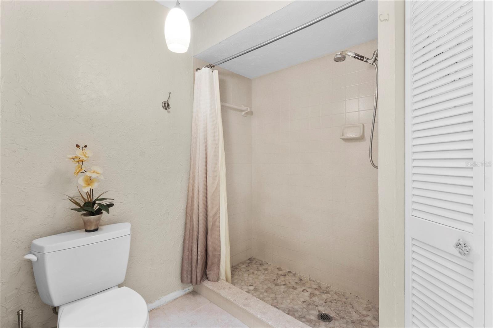 Image 33 of 43 For 4611 Hidden View Place 25