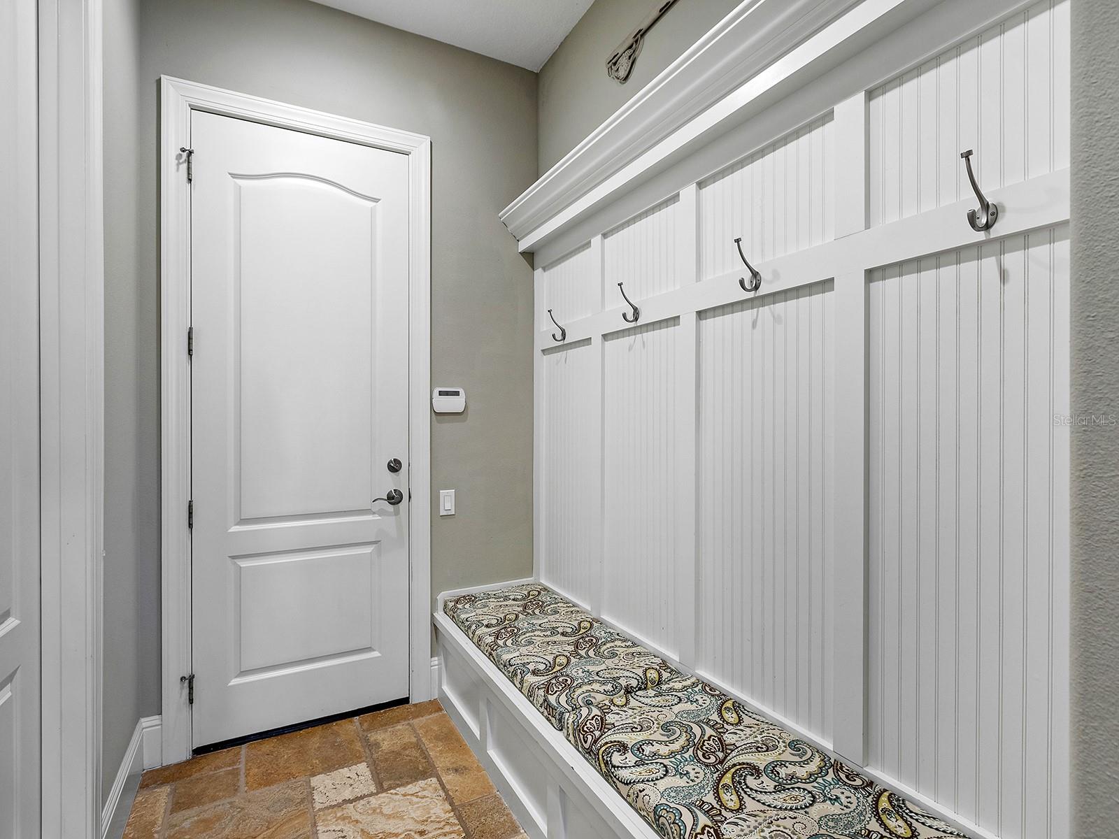 Image 52 of 94 For 7515 Ladybank Crossing