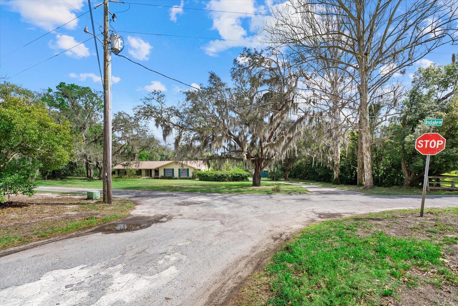 Image 21 of 22 For Indale Drive