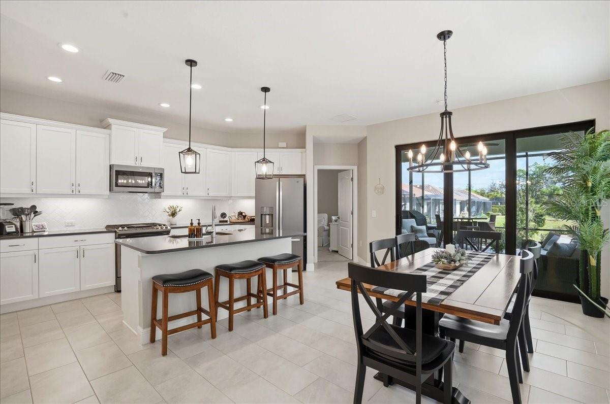 Image 12 of 64 For 3511 Azurite Way