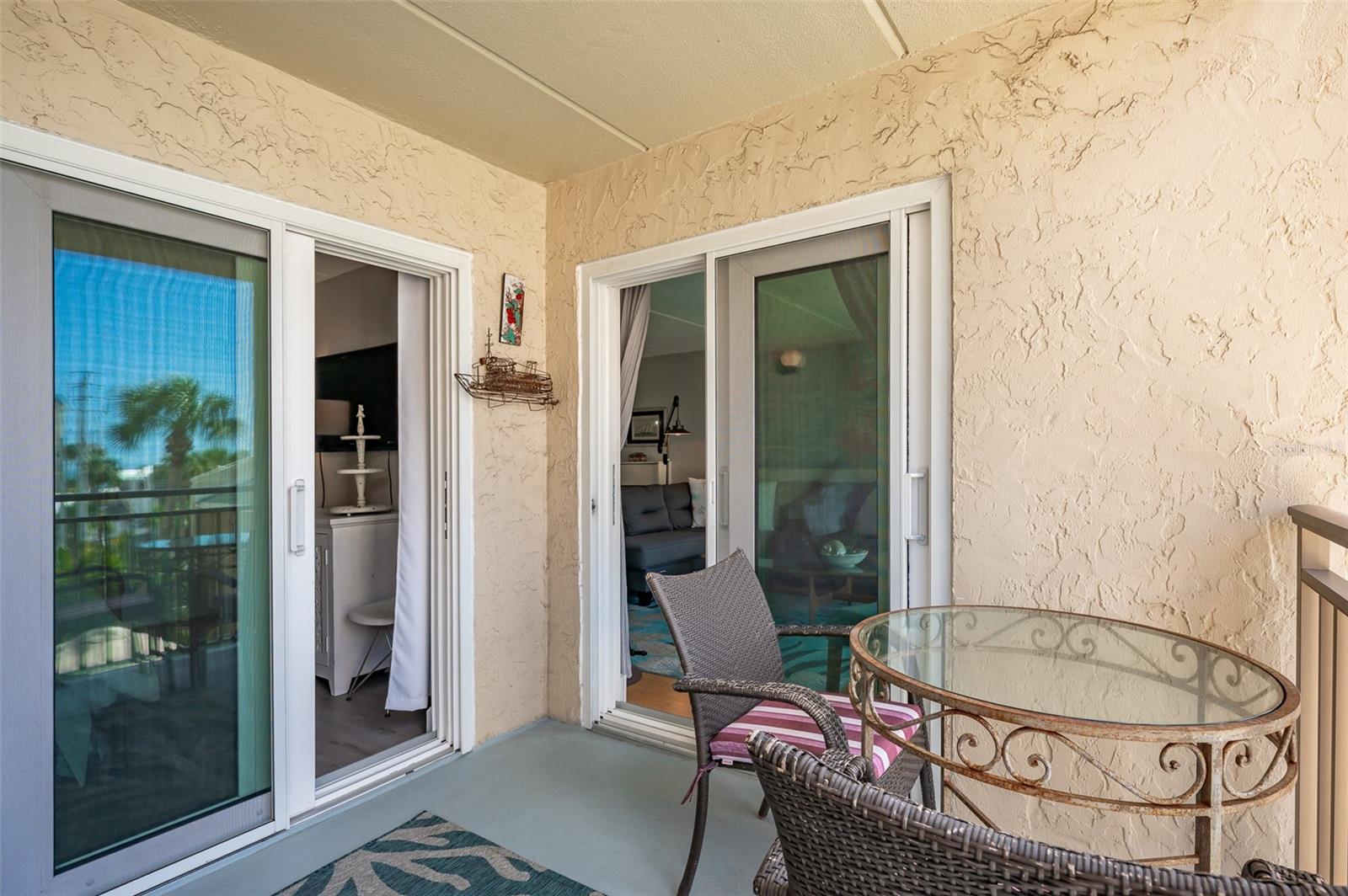 Image 19 of 36 For 845 Benjamin Franklin Drive 302