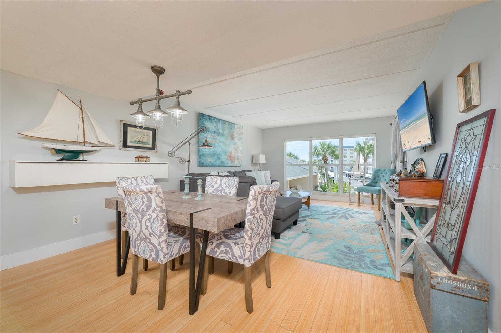 Image 4 of 36 For 845 Benjamin Franklin Drive 302