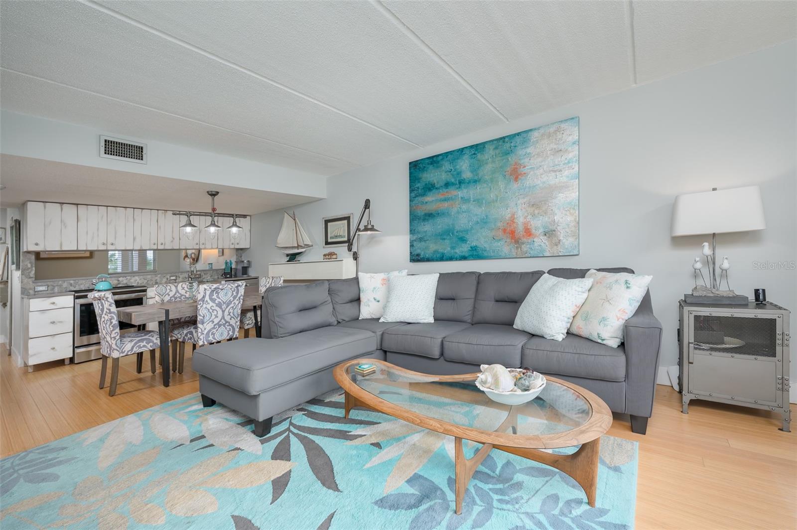 Image 8 of 36 For 845 Benjamin Franklin Drive 302