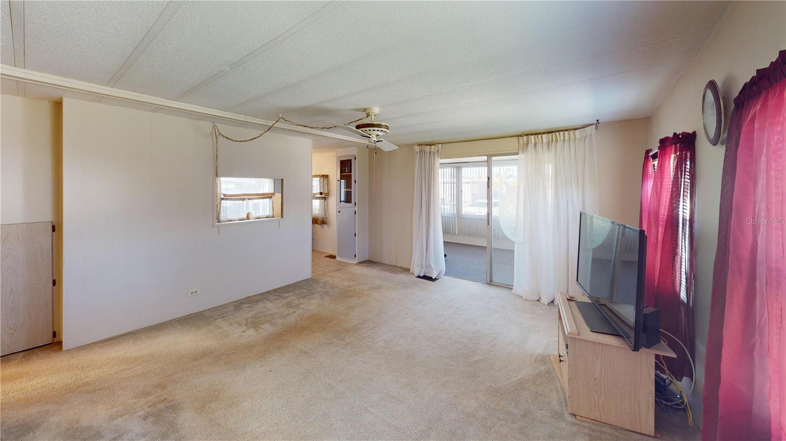 Image 4 of 17 For 301 Brazil Court 95