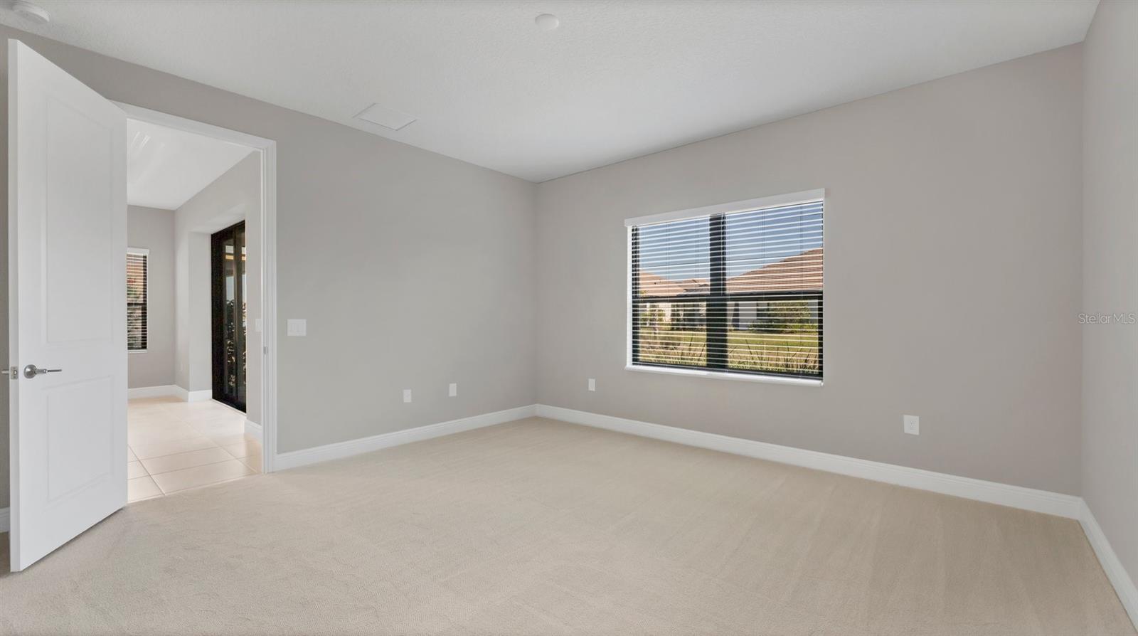 Image 14 of 34 For 690 Allora Avenue