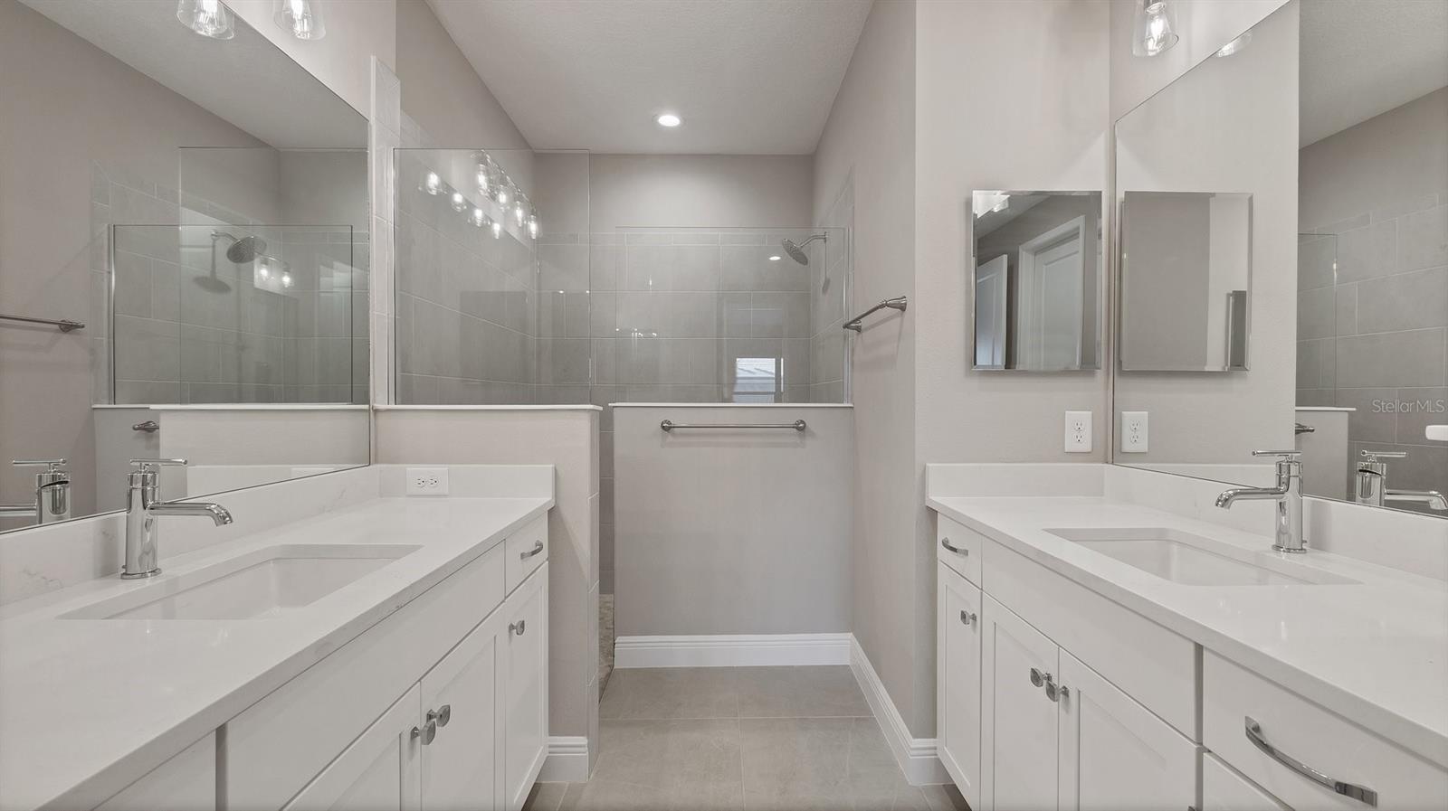 Image 16 of 34 For 690 Allora Avenue