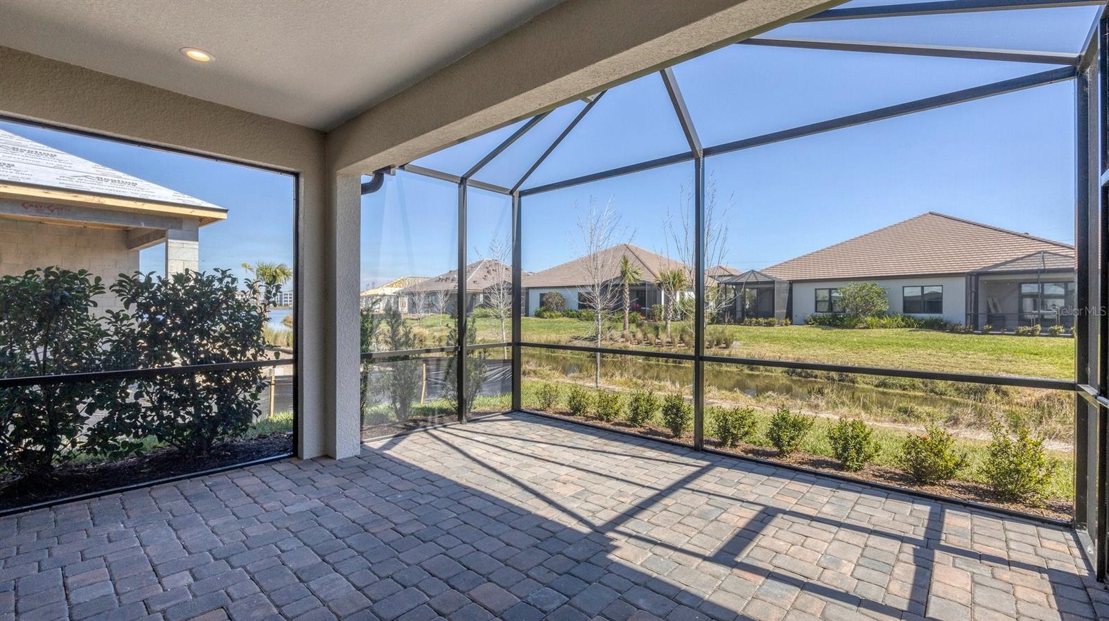 Image 24 of 34 For 690 Allora Avenue