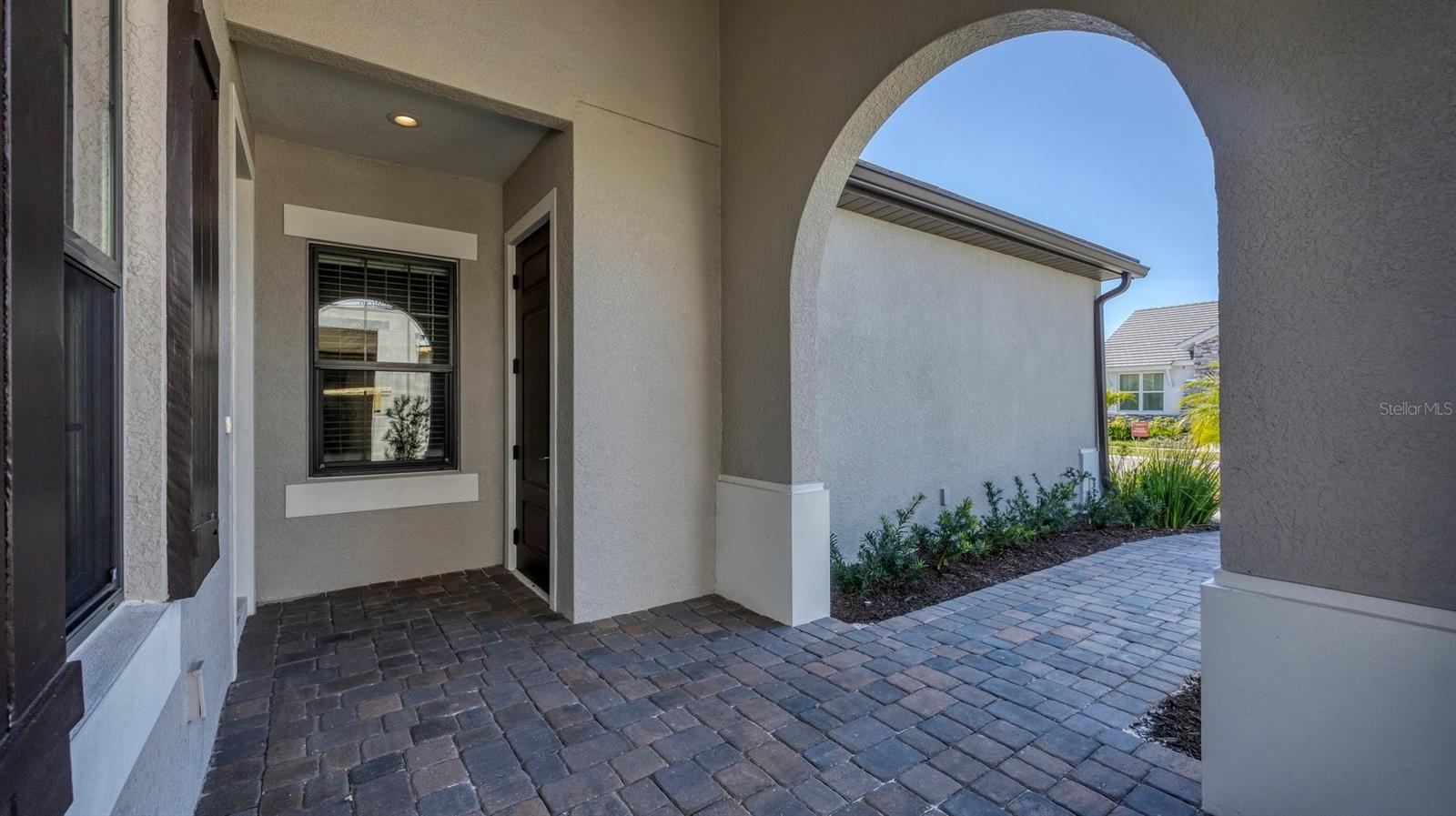 Image 3 of 34 For 690 Allora Avenue