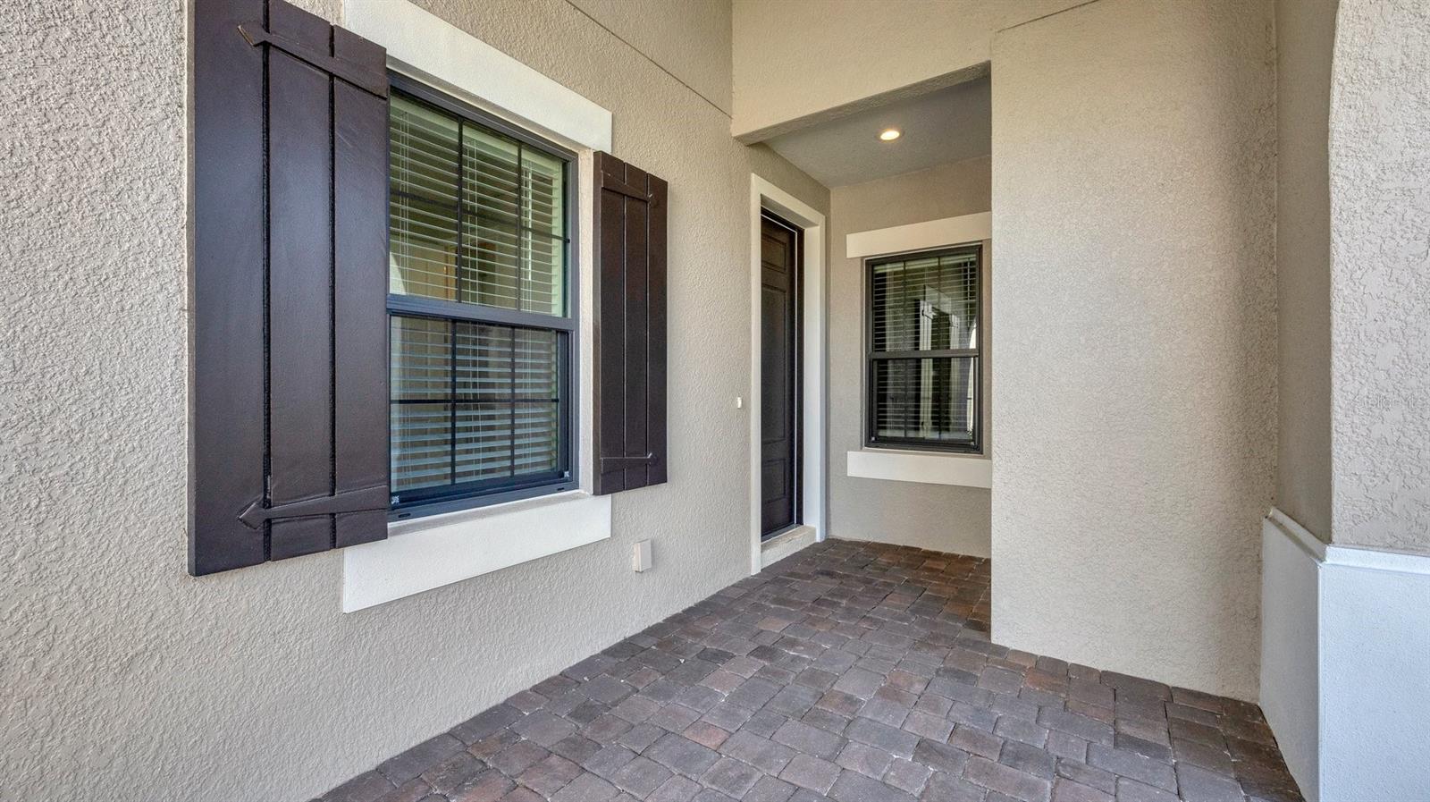 Image 4 of 34 For 690 Allora Avenue