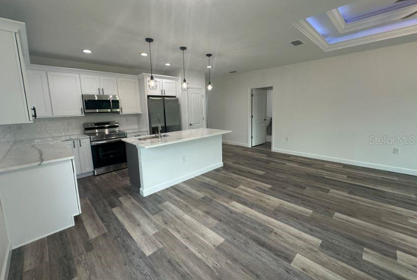 Image 10 of 19 For 55 Boundary Boulevard 2