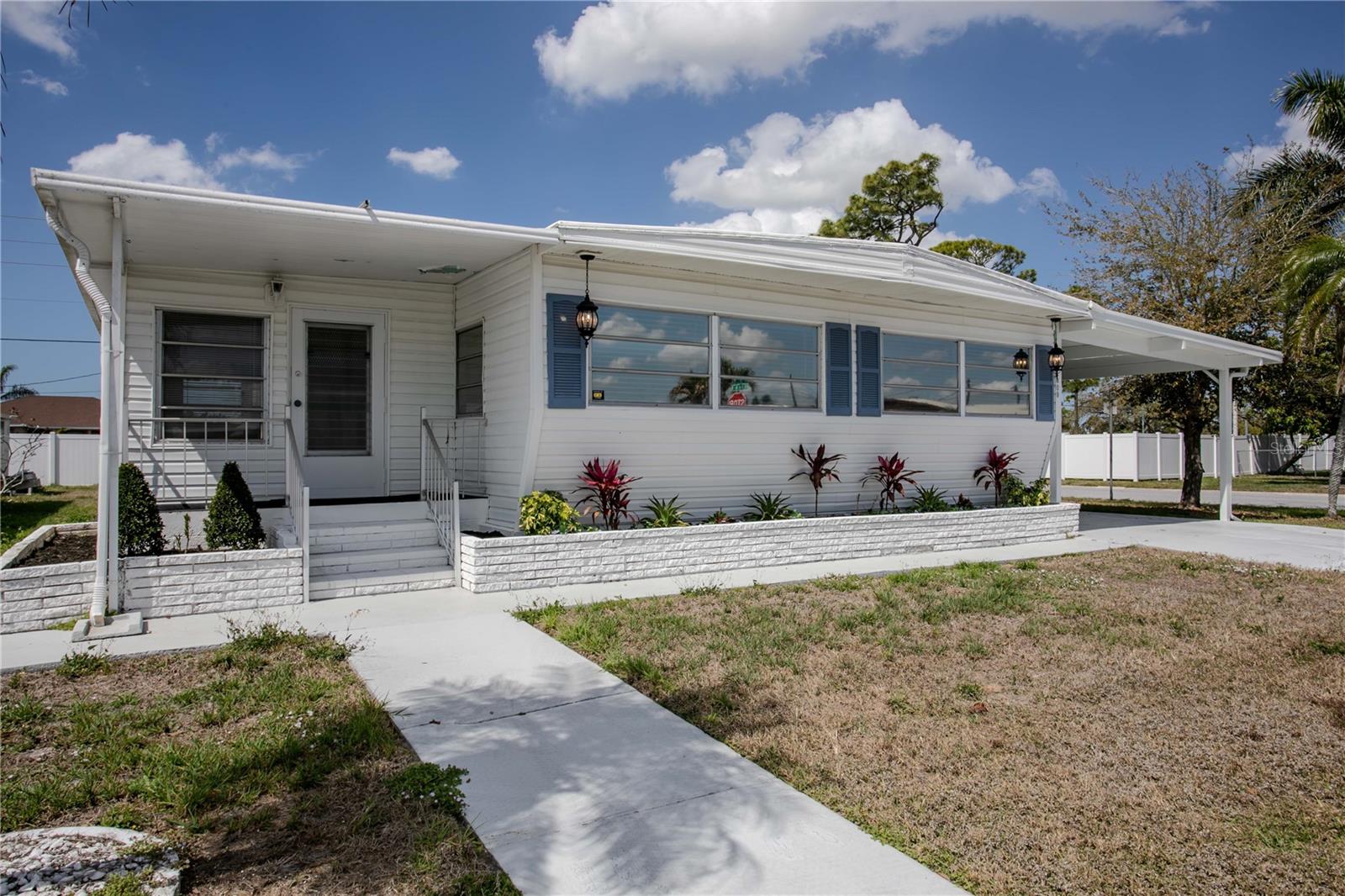 Image 11 of 42 For 4809 4th Street W