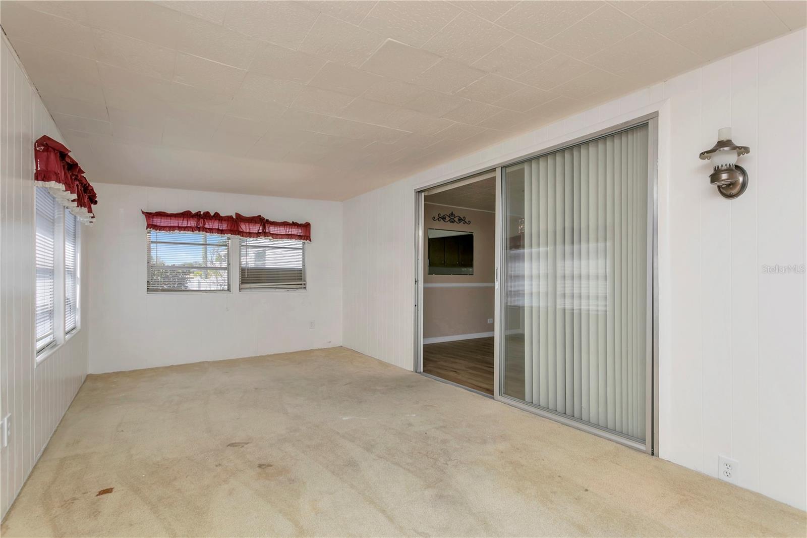 Image 14 of 42 For 4809 4th Street W