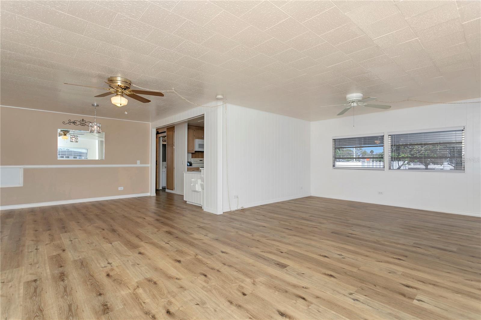 Image 15 of 42 For 4809 4th Street W