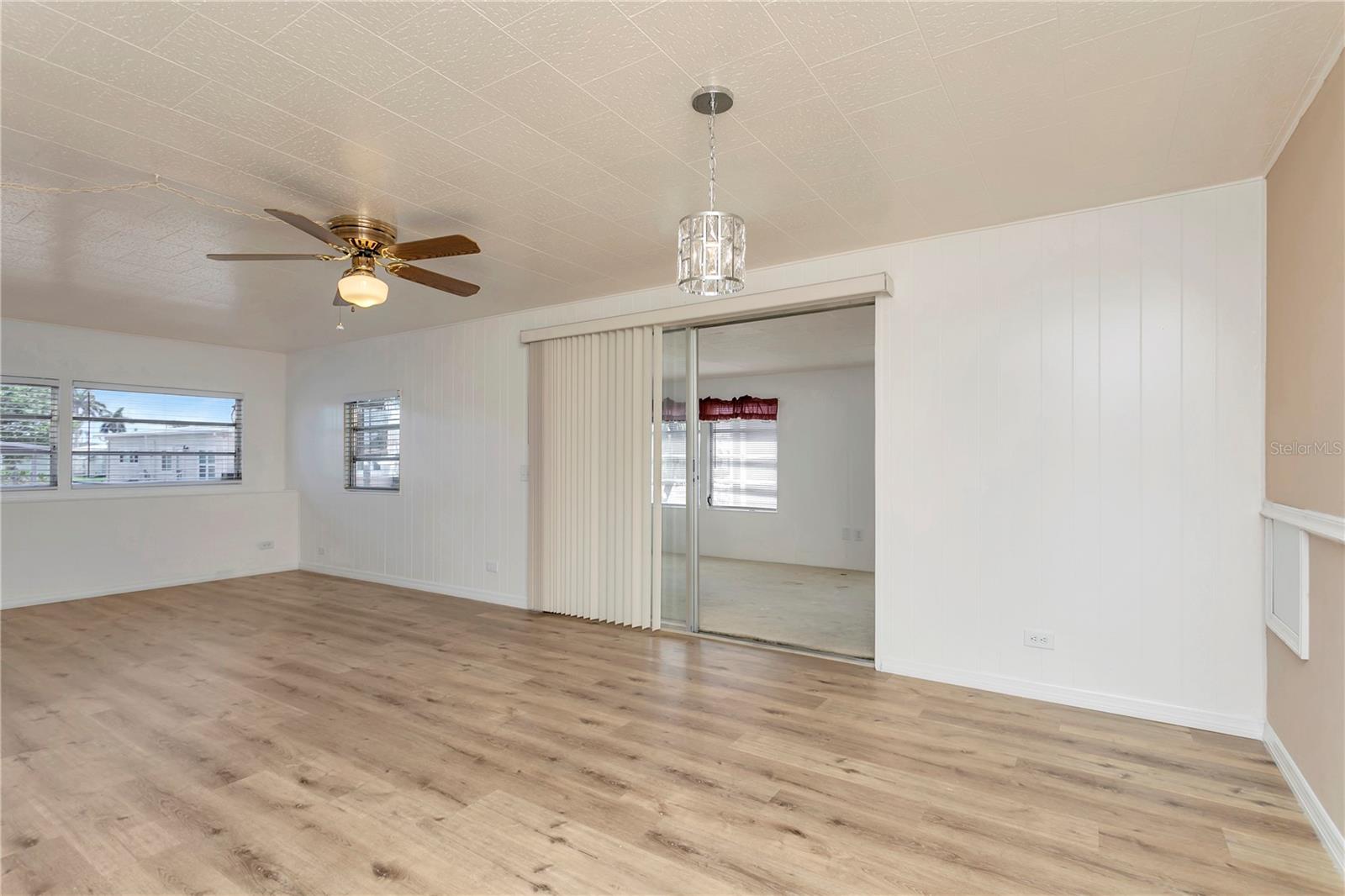 Image 17 of 42 For 4809 4th Street W