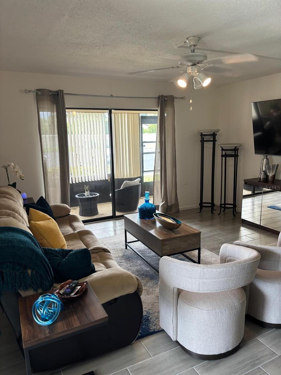 Image 5 of 24 For 5689 Gardens Drive