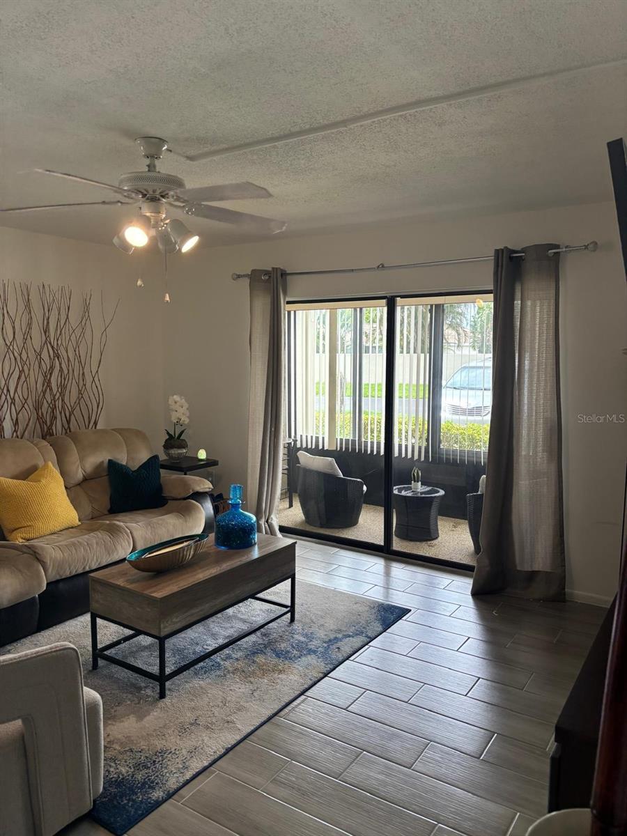 Image 6 of 24 For 5689 Gardens Drive