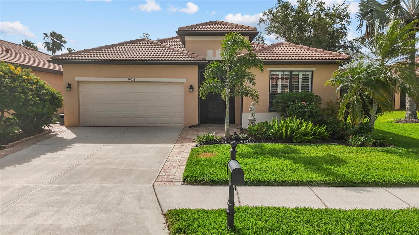 Details for 20528 Pezzana Drive, VENICE, FL 34292