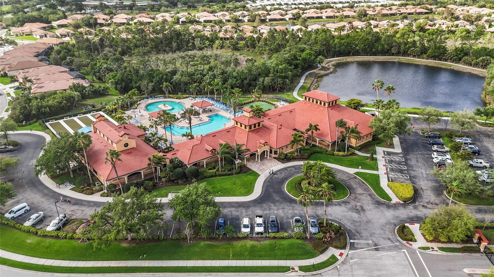 Image 39 of 43 For 20528 Pezzana Drive