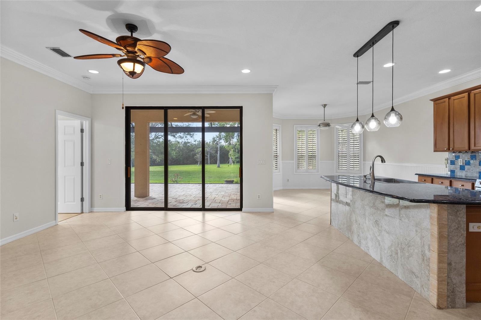 Image 5 of 43 For 20528 Pezzana Drive