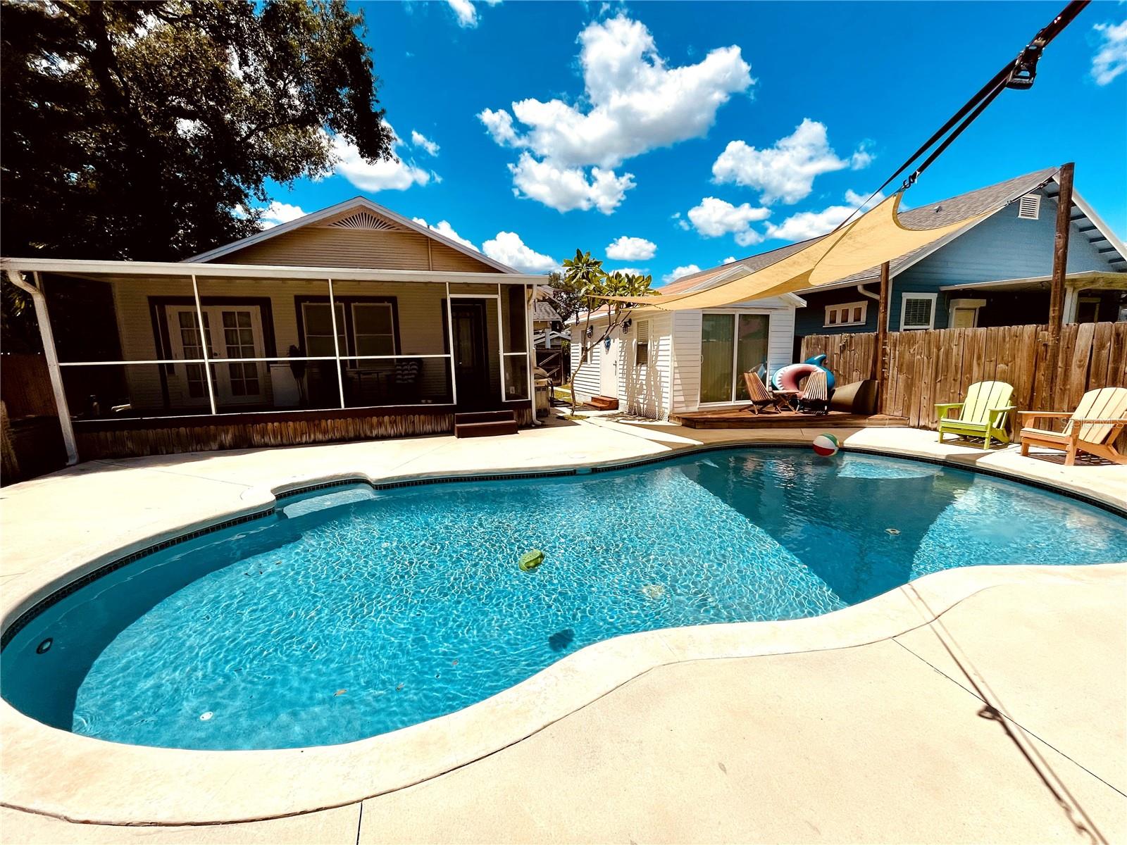 Listing photo id 0 for 206 Haya Street