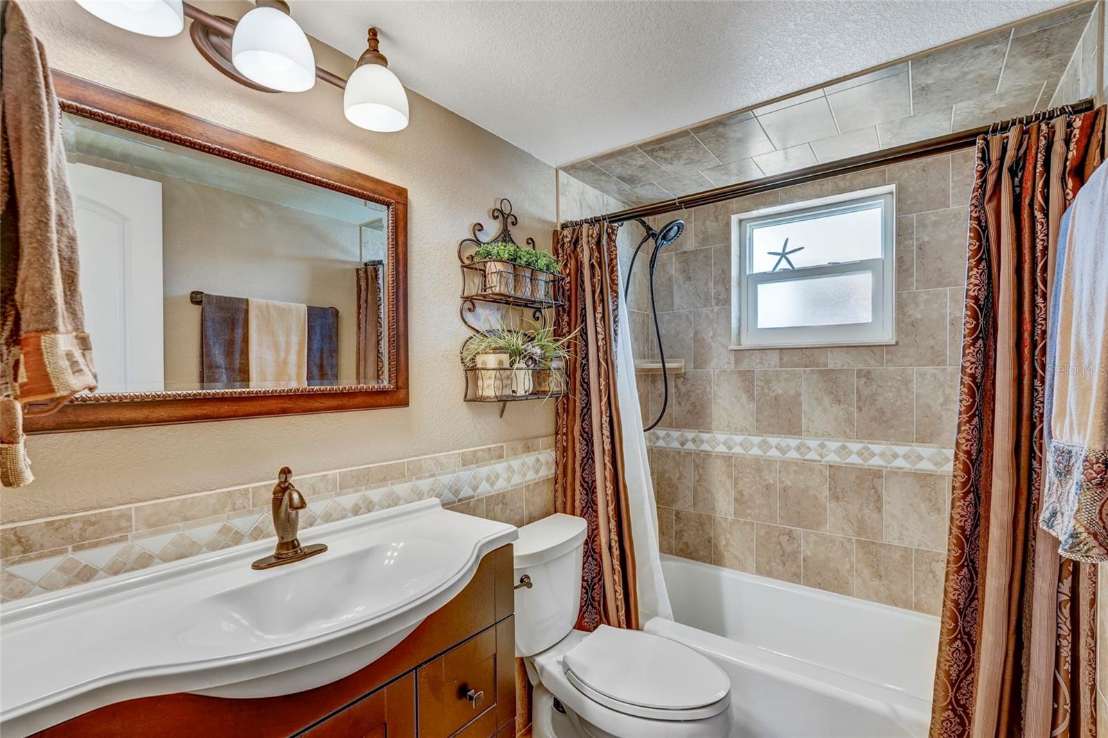 Image 24 of 29 For 4040 Ironwood Circle 406f