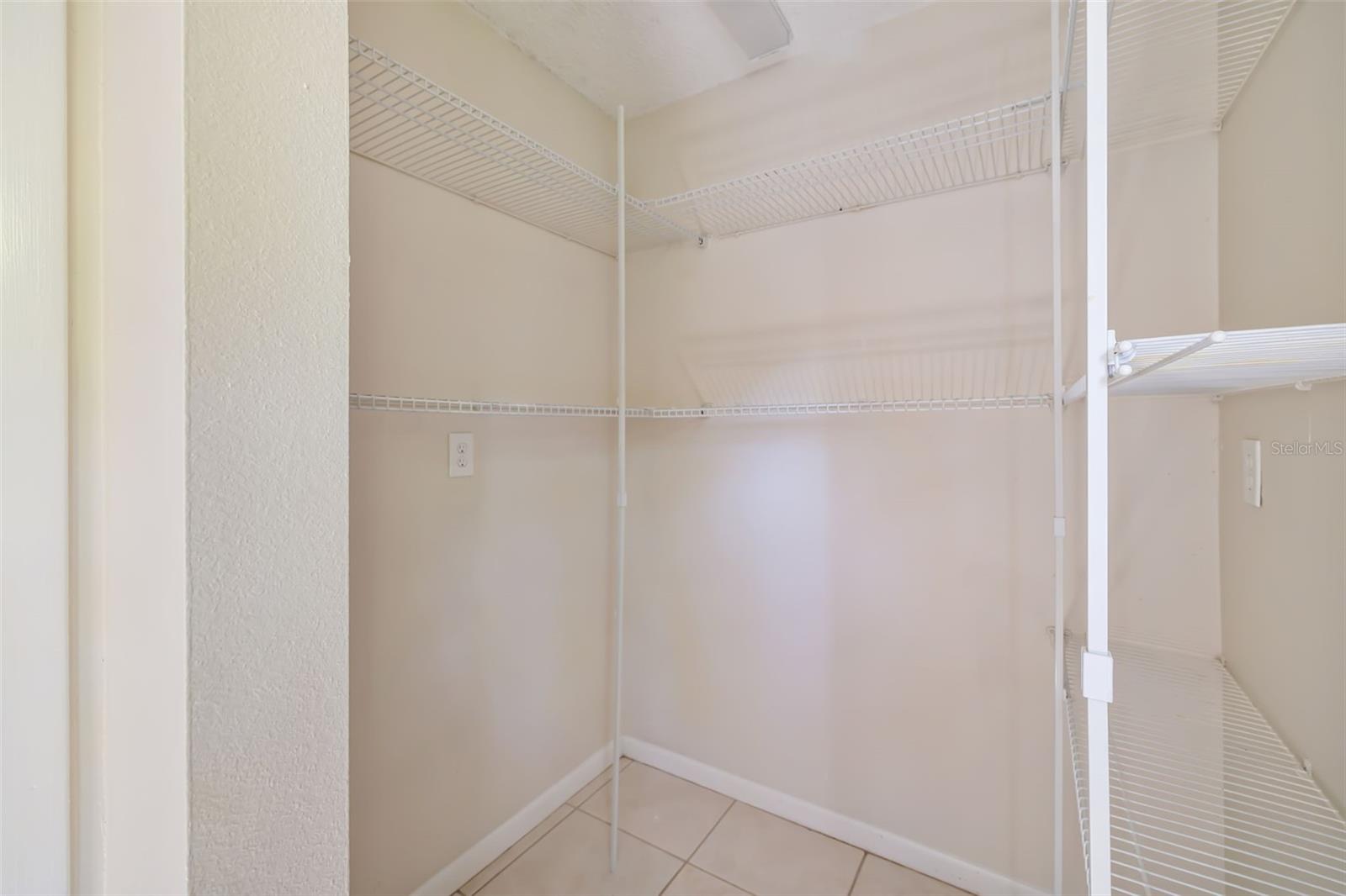 Image 10 of 57 For 1097 Willis Avenue