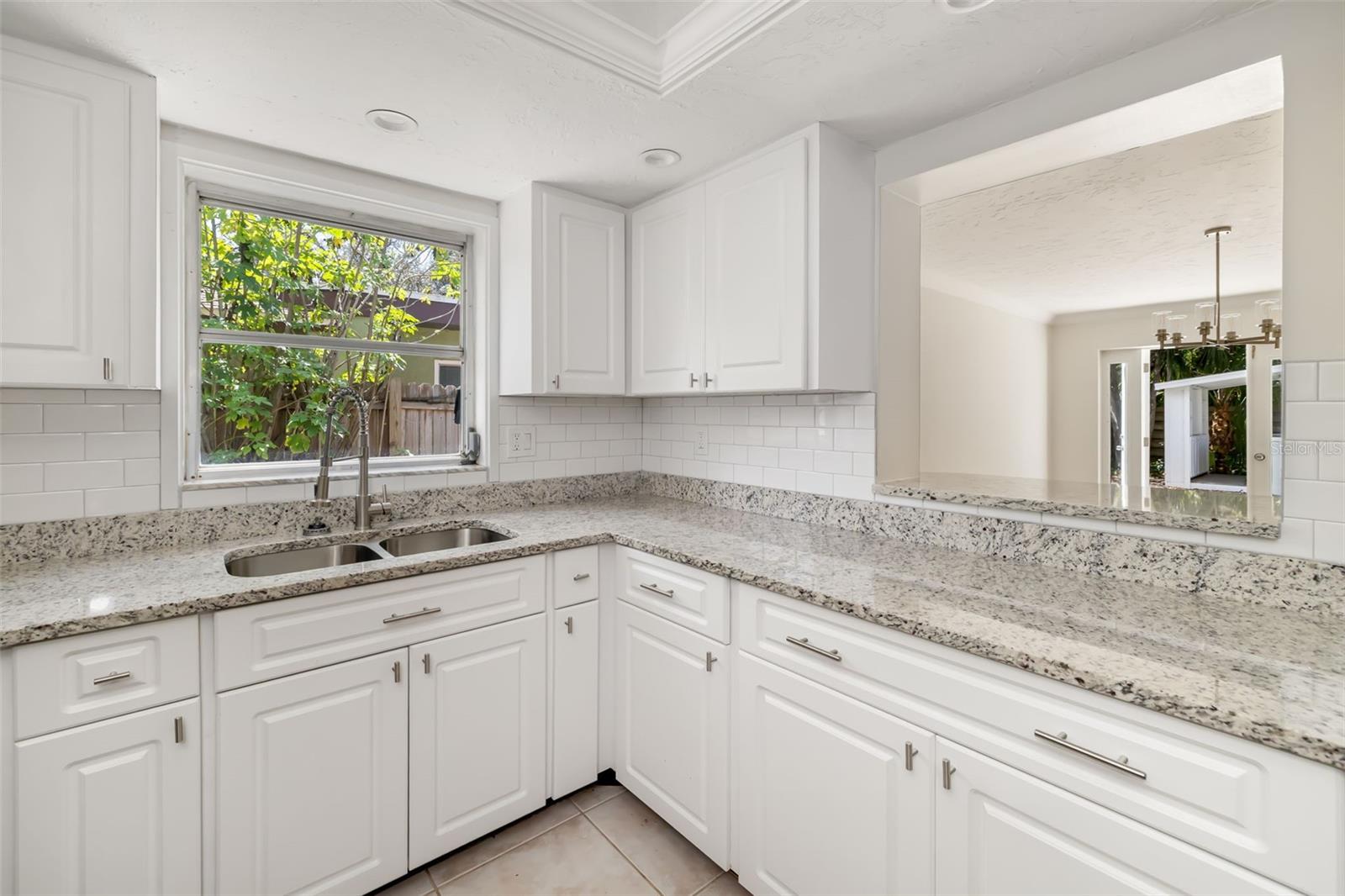 Image 16 of 57 For 1097 Willis Avenue