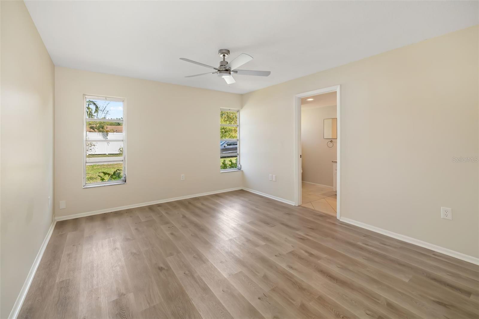 Image 21 of 57 For 1097 Willis Avenue