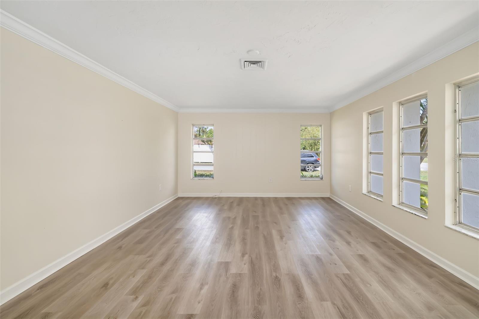 Image 3 of 57 For 1097 Willis Avenue