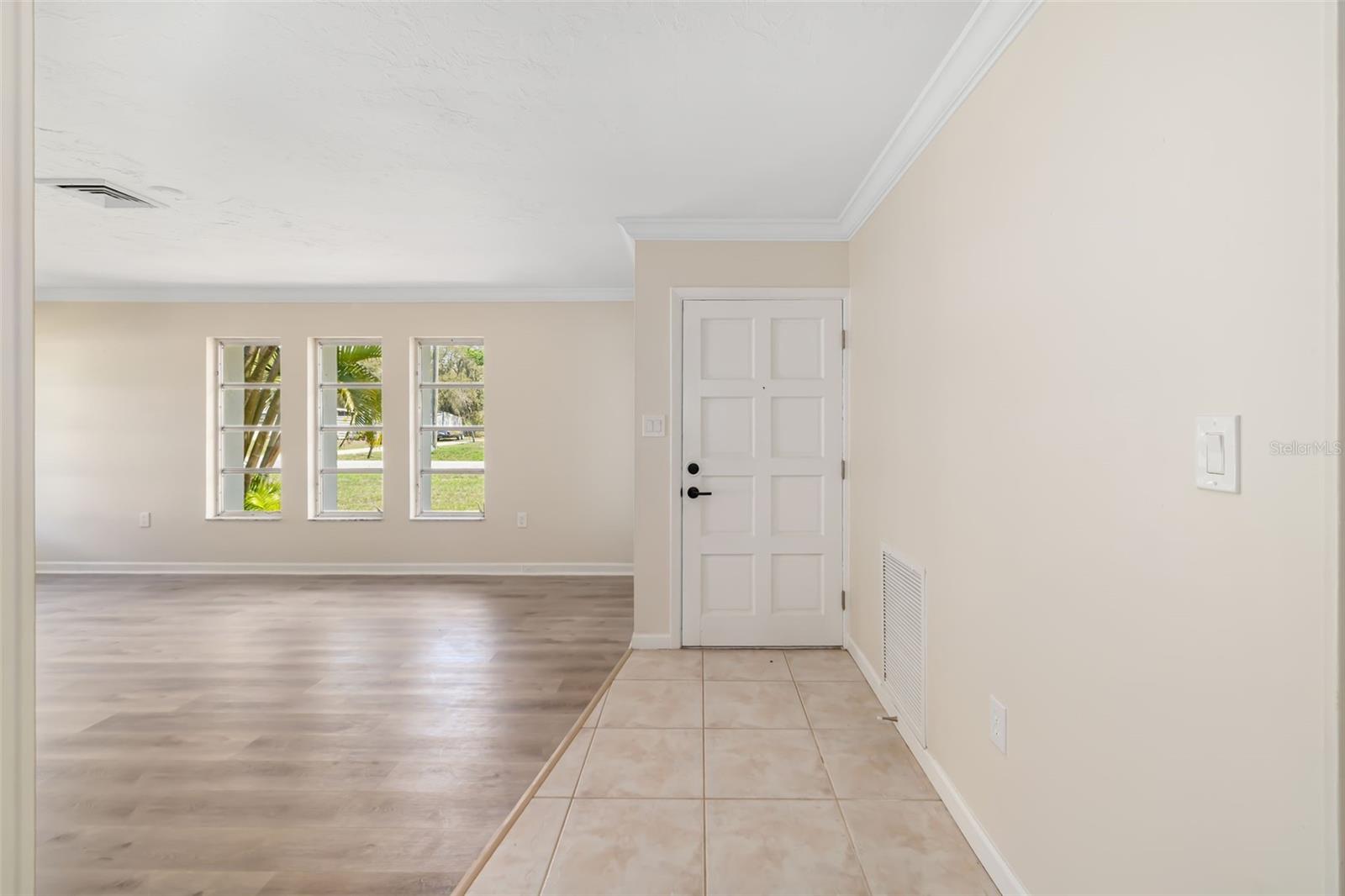 Image 7 of 57 For 1097 Willis Avenue